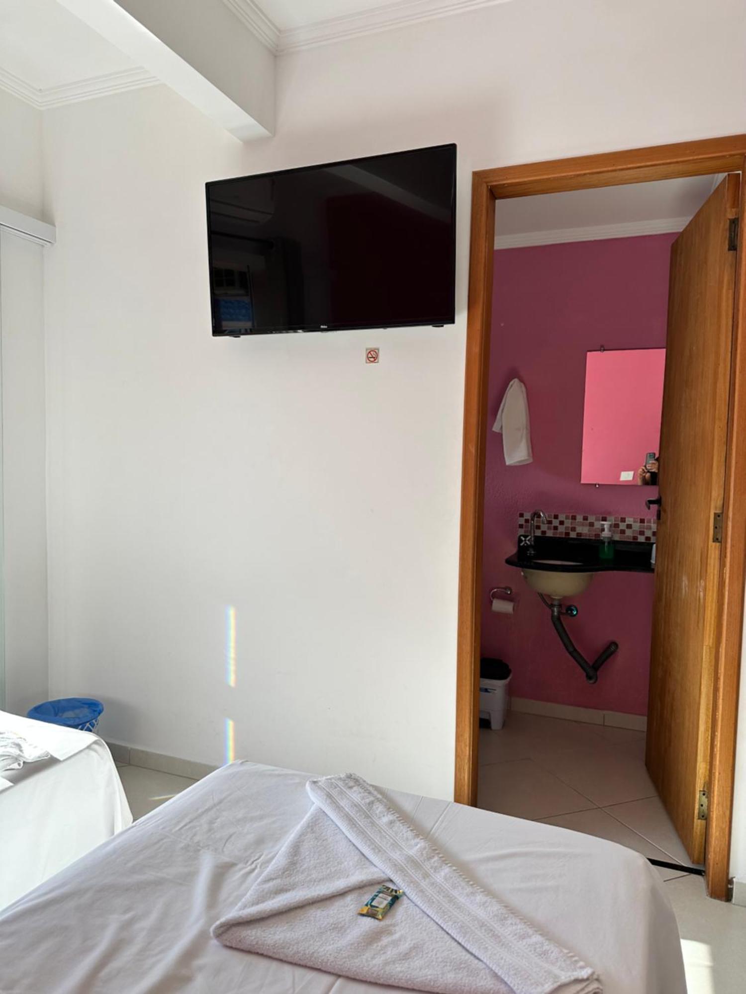 Werneck Residence Suites Ubatuba Esterno foto